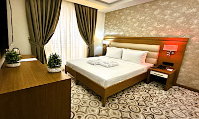 Deluxe Connection Room